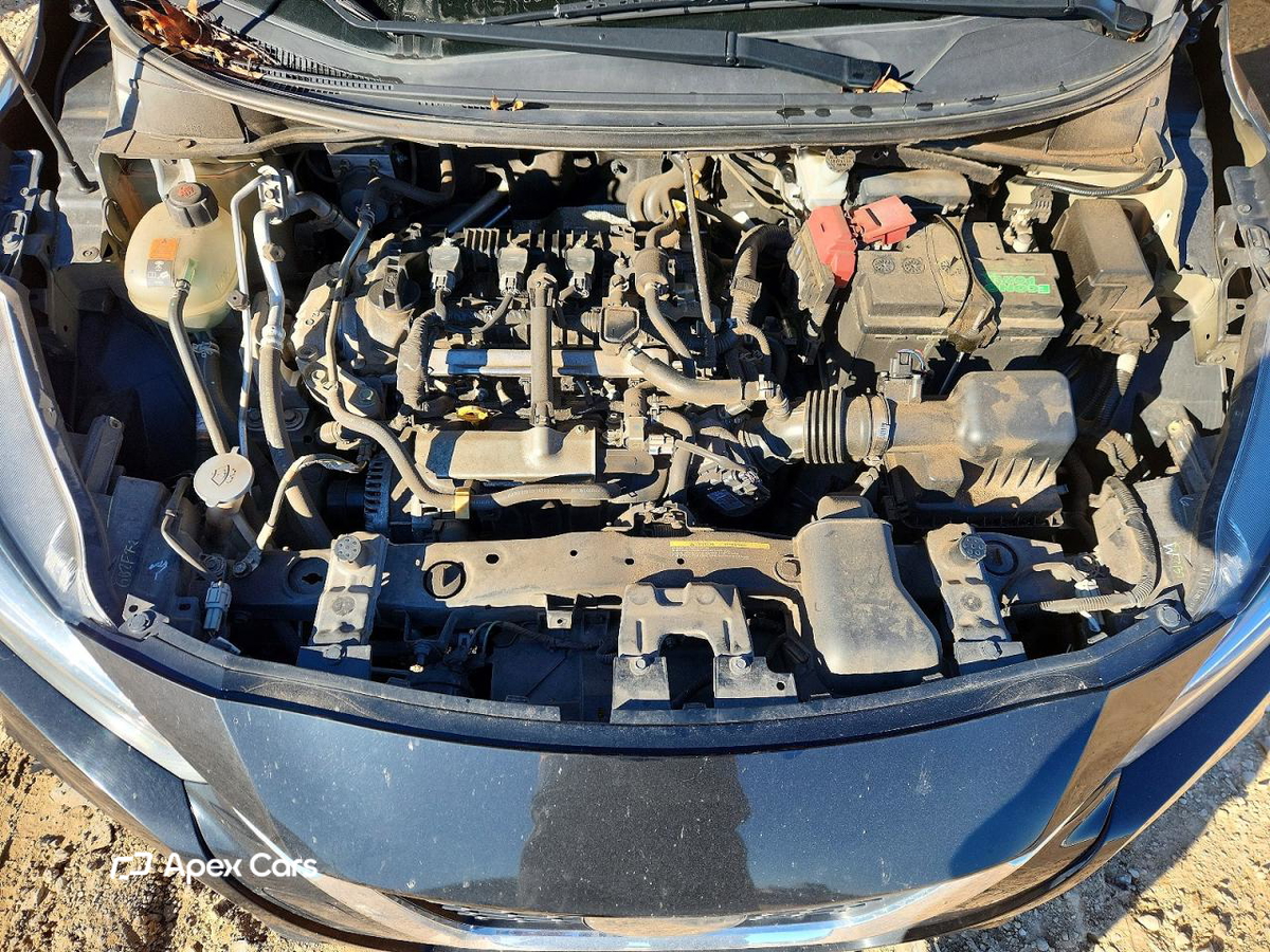 Nissan Versa 2021