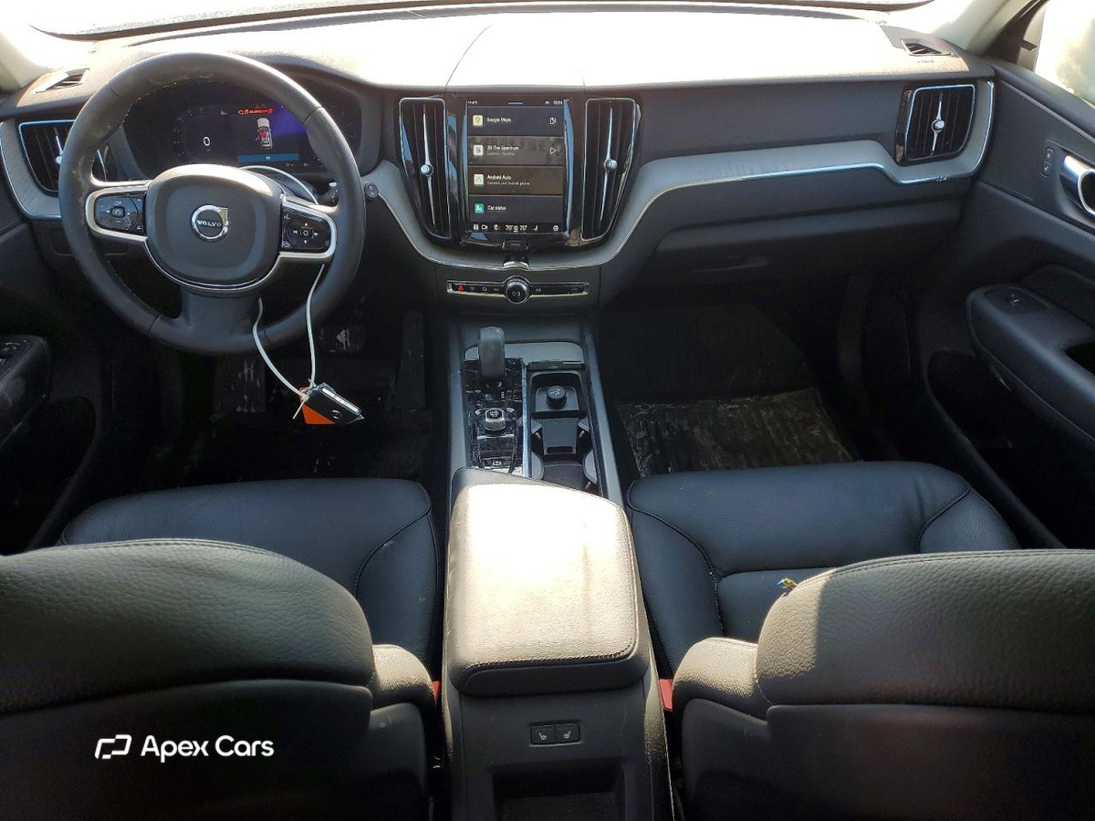 Volvo XC60 2025