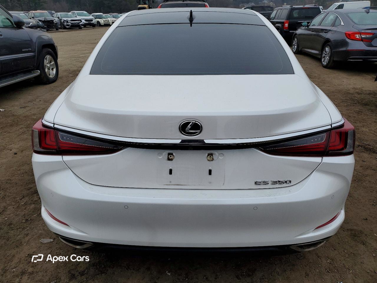 Lexus ES 2019