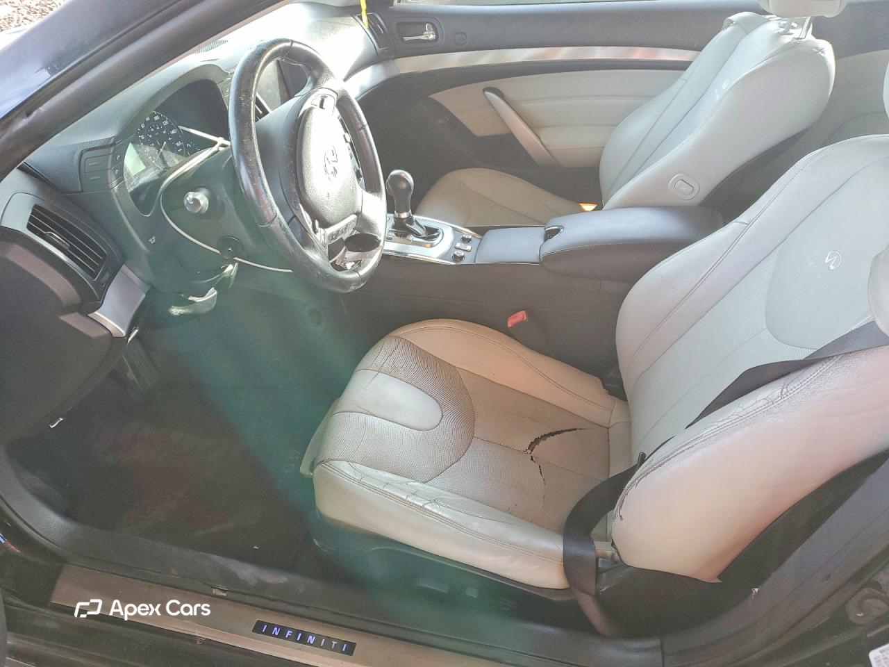 Infiniti G 2010
