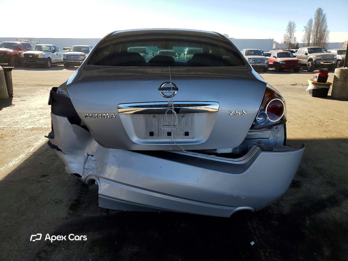 Nissan Altima 2012