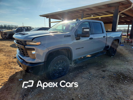 Chevrolet Silverado 2025 - Image 1 of 13