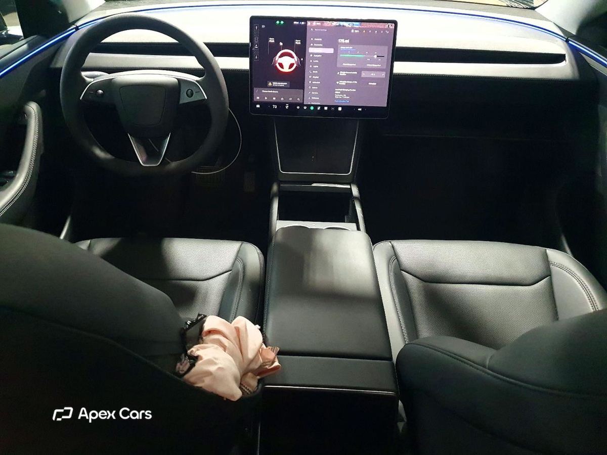 Tesla Model Y 2026