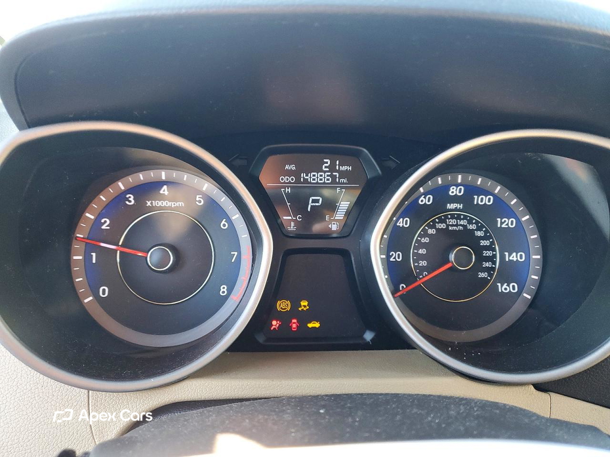Hyundai Elantra 2012