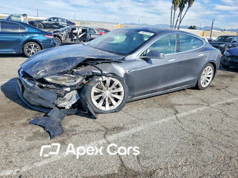 Tesla Model S 2018 - Image 1 of 12