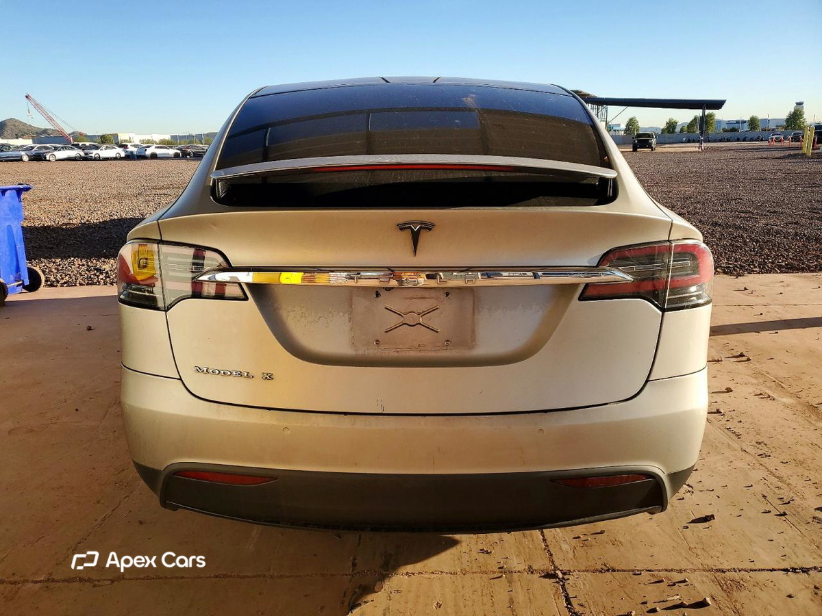 Tesla Model X 2016