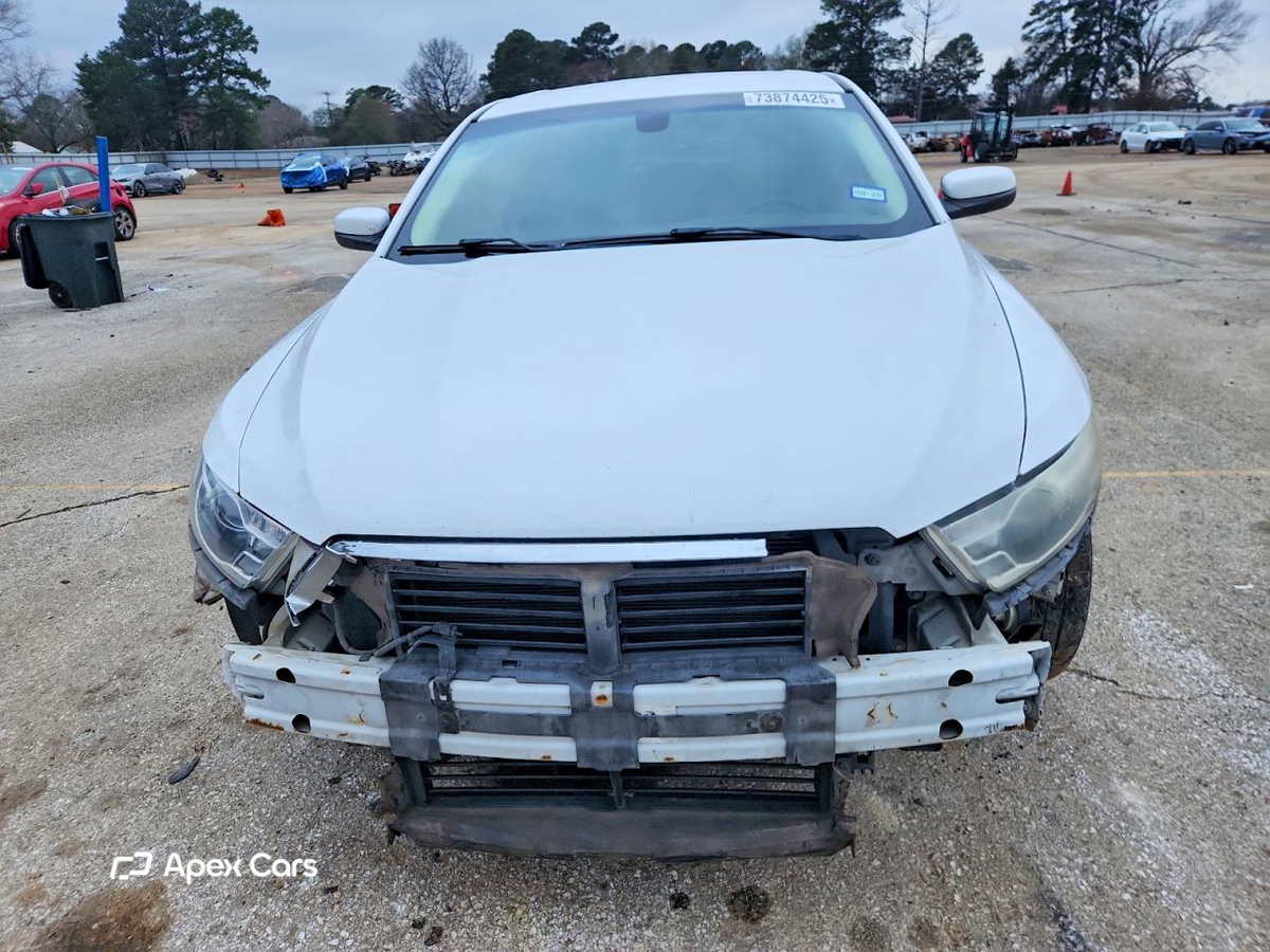 Ford Taurus 2015