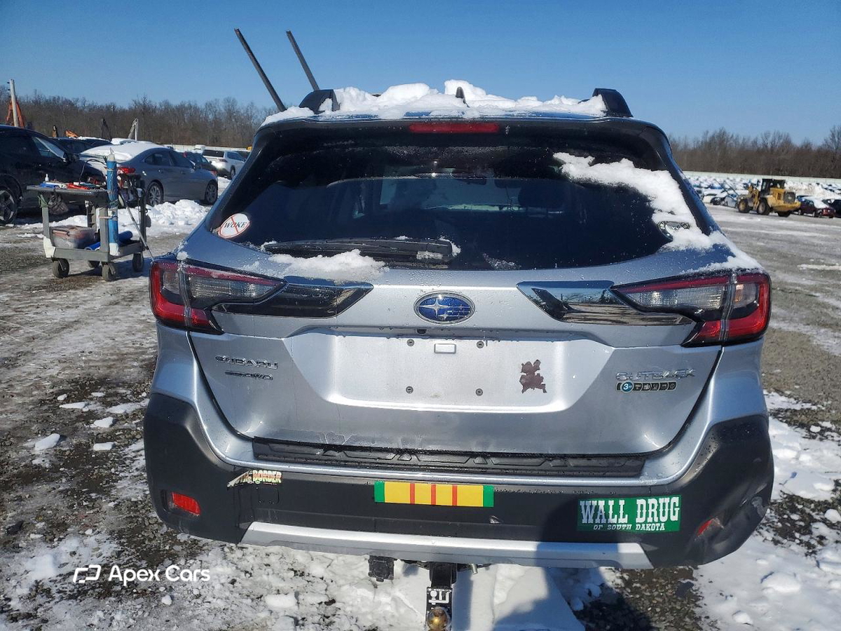 Subaru Outback 2025