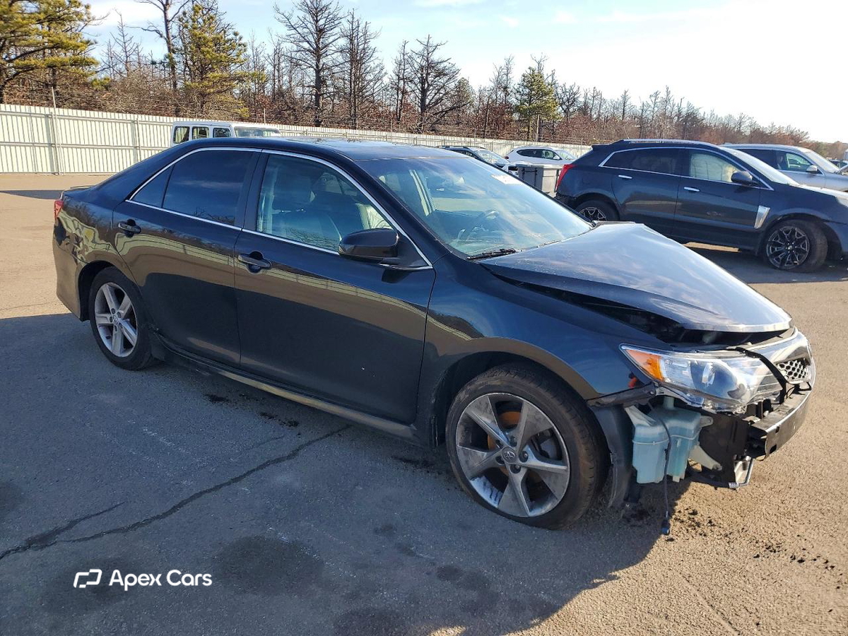 Toyota Camry 2012
