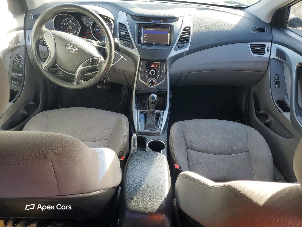 Hyundai Elantra 2016