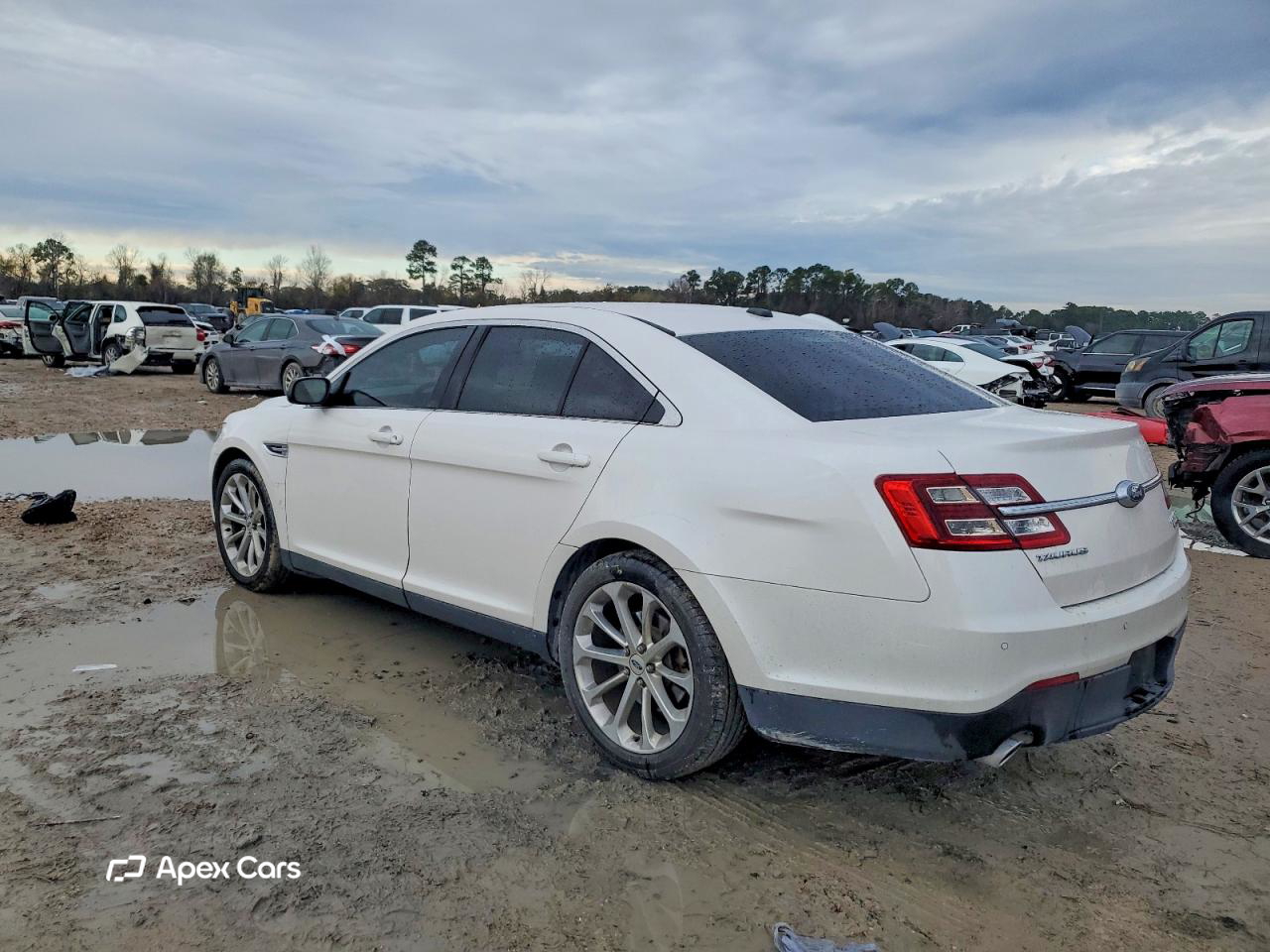 Ford Taurus 2018