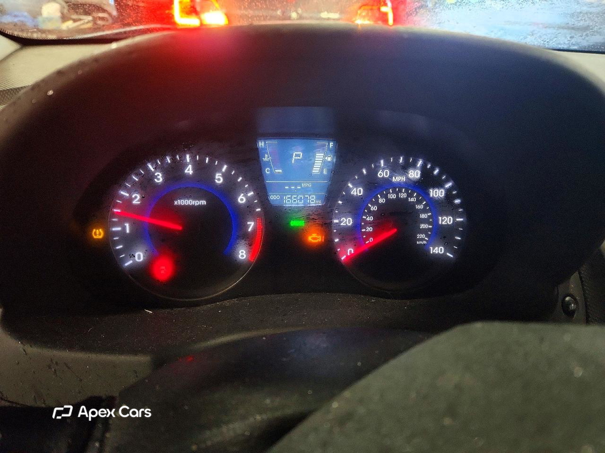 Hyundai Accent 2012