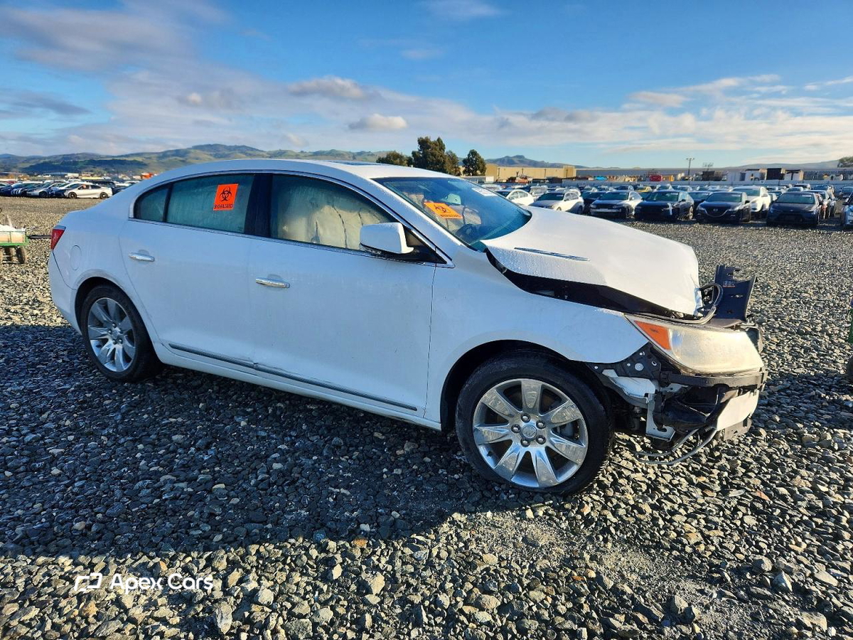Buick LaCrosse 2011