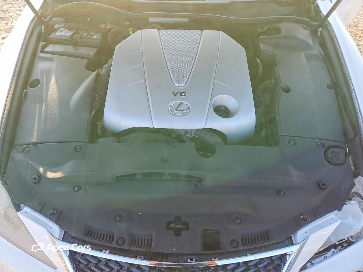 Lexus IS 2010