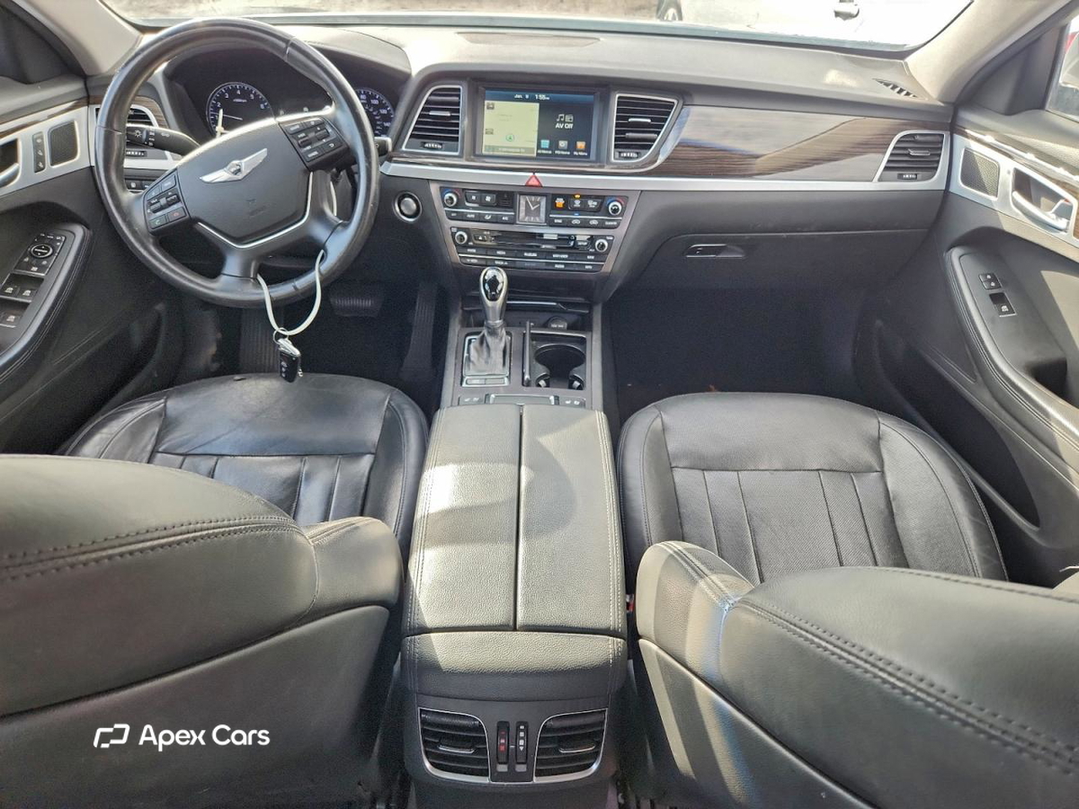 Hyundai Genesis 2015