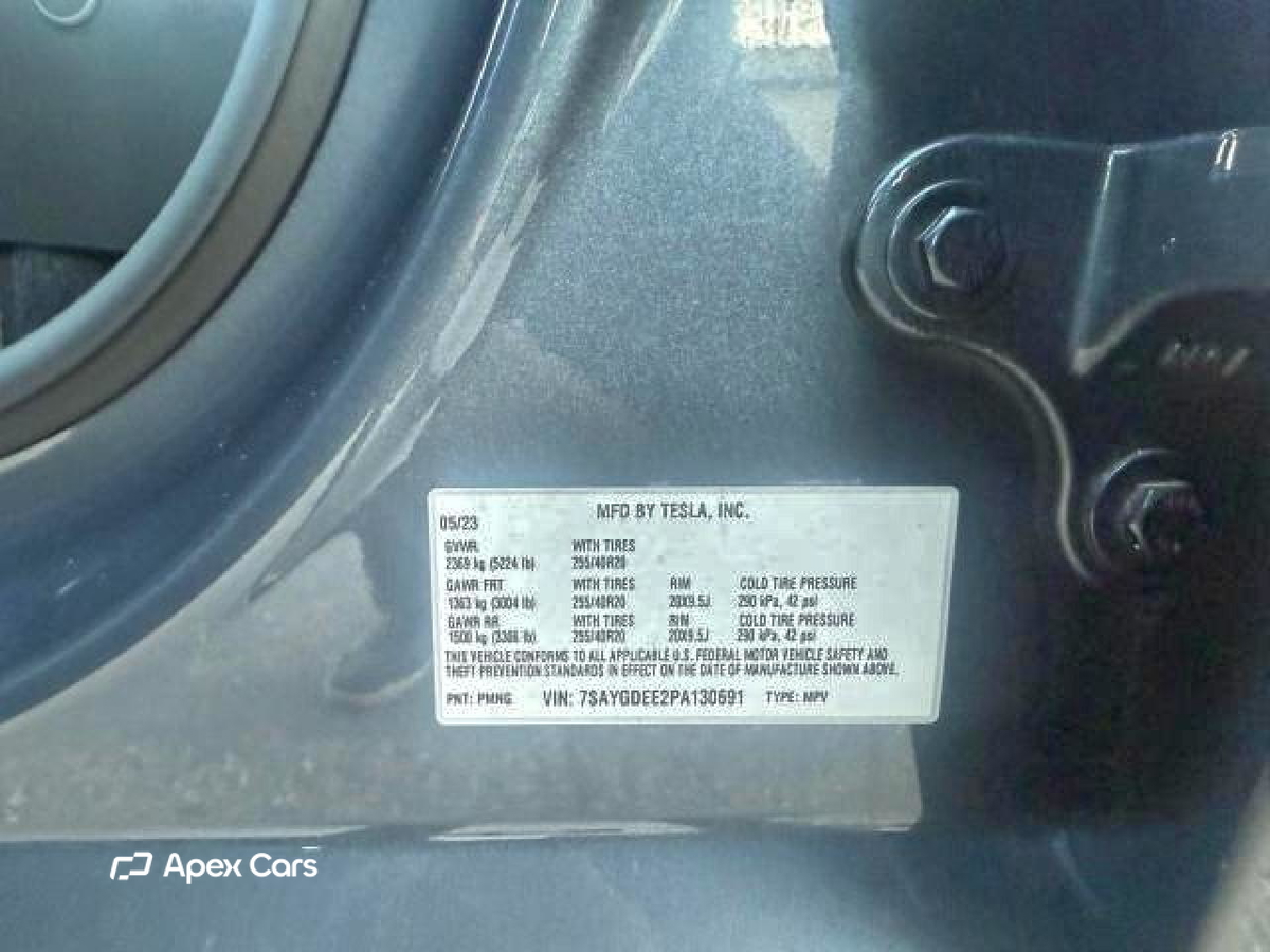 Tesla Model Y 2023