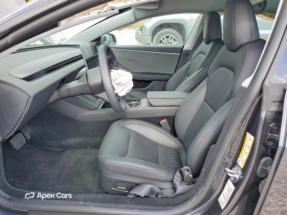 Tesla Model 3 2025