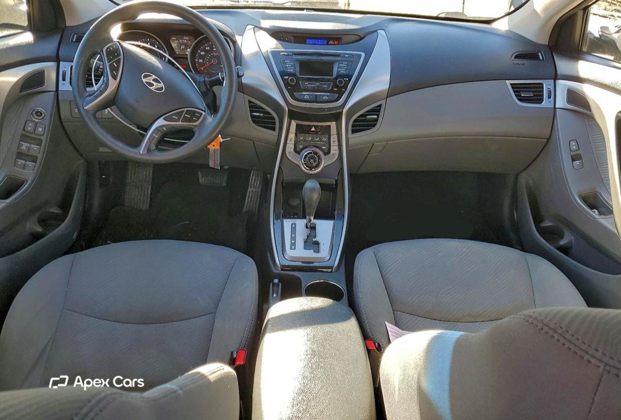 Hyundai Elantra 2013