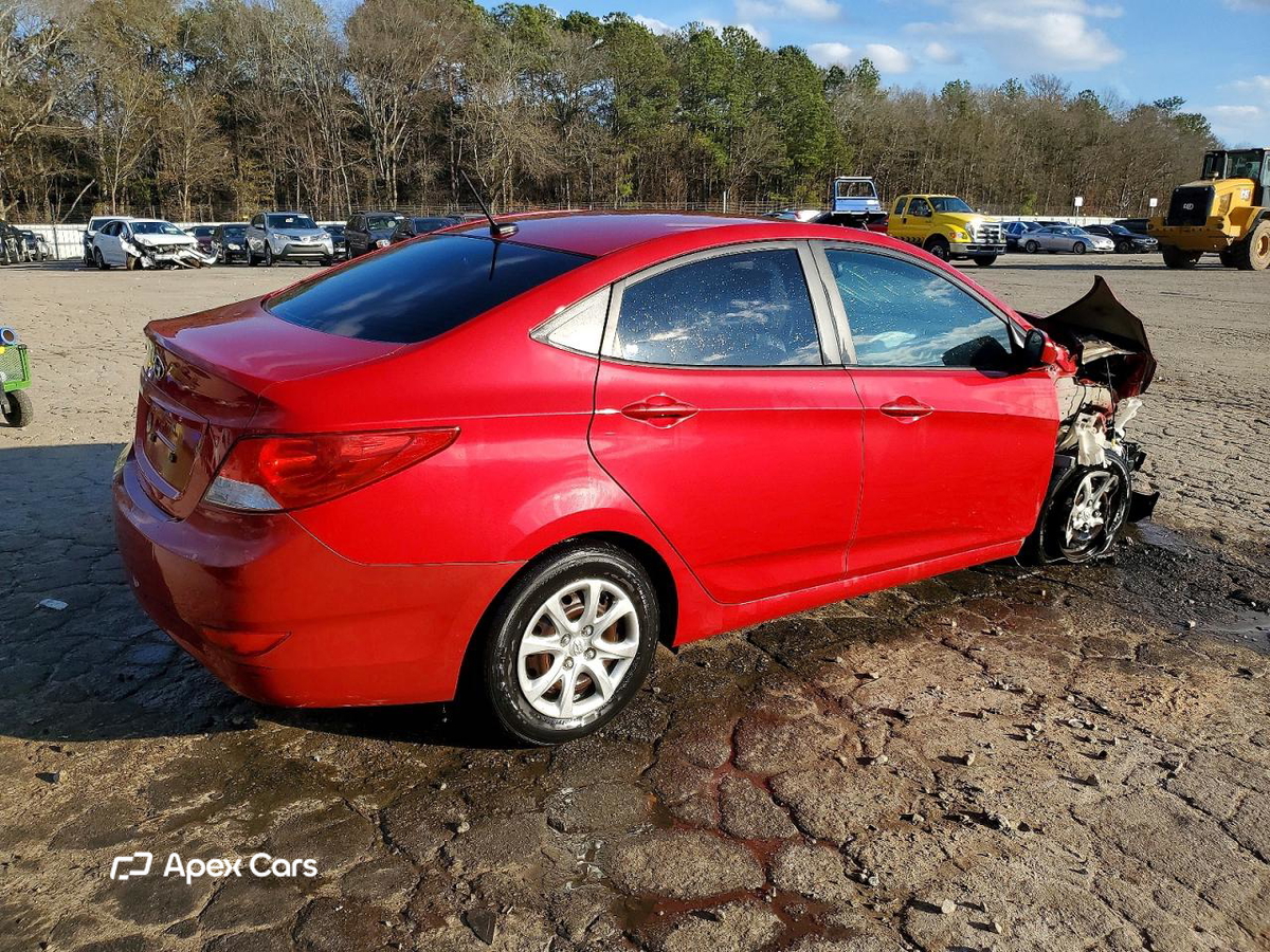 Hyundai Accent 2012