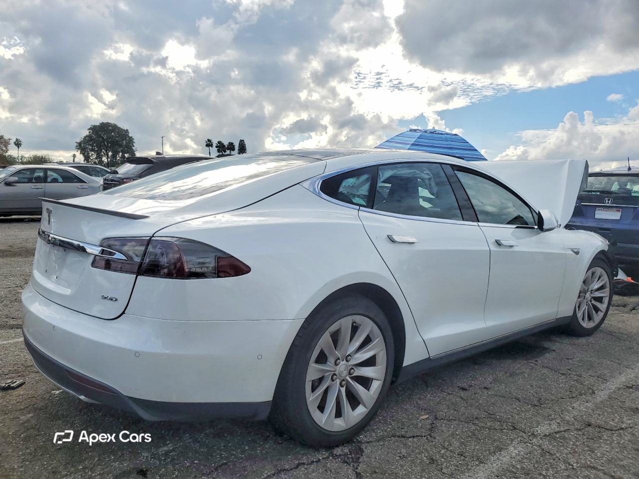 Tesla Model S 2016