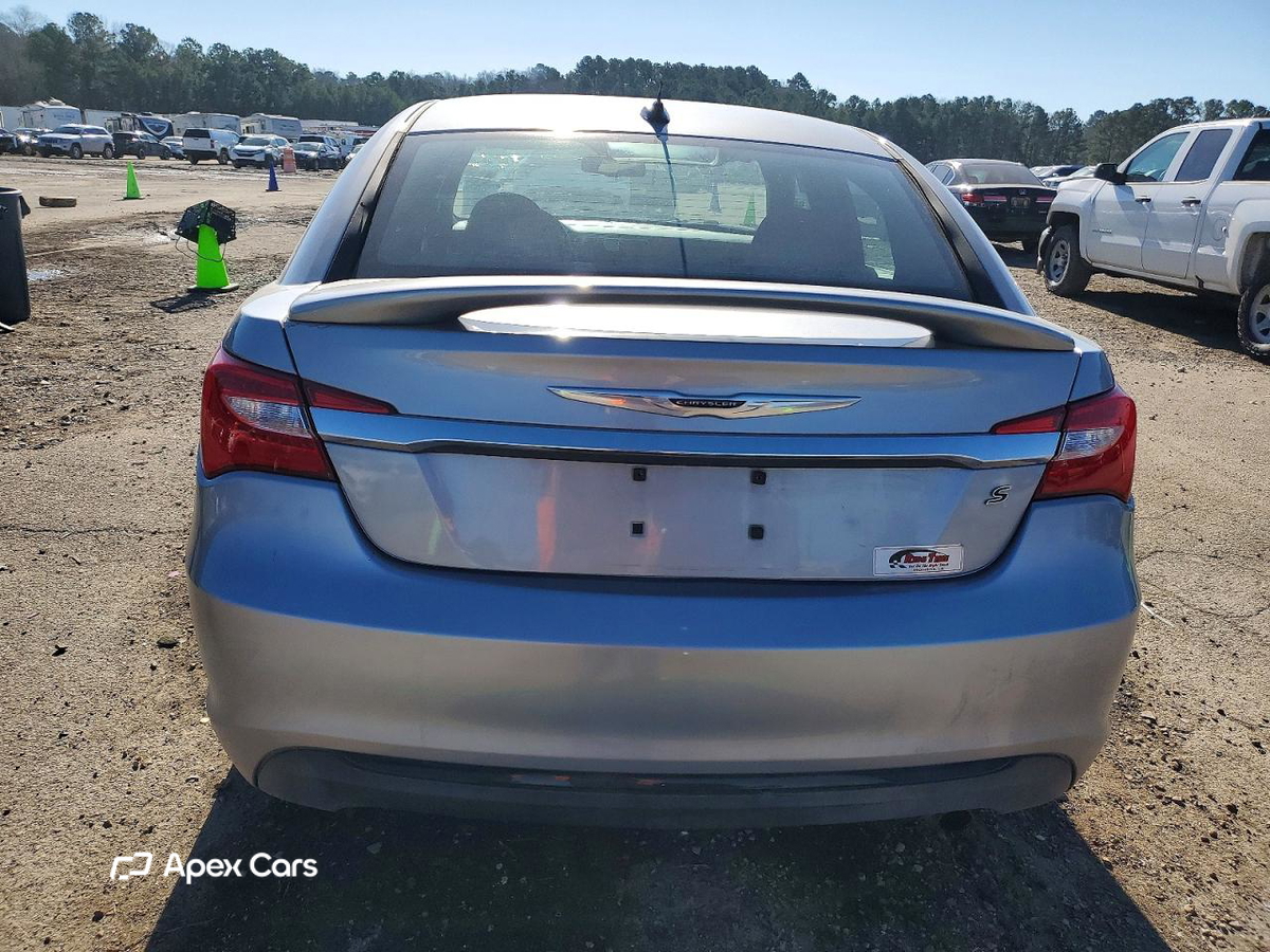 Chrysler 200 2013