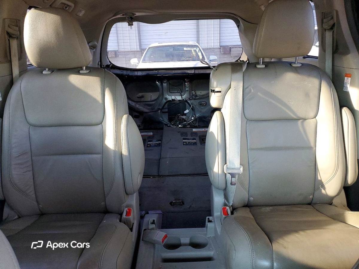 Toyota Sienna 2015