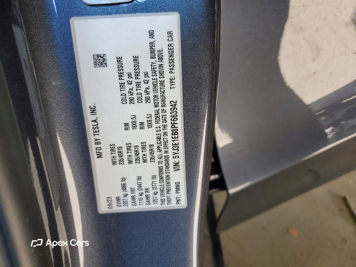 Tesla Model 3 2023