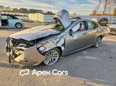 Lexus ES 2016 - Image 1 of 12