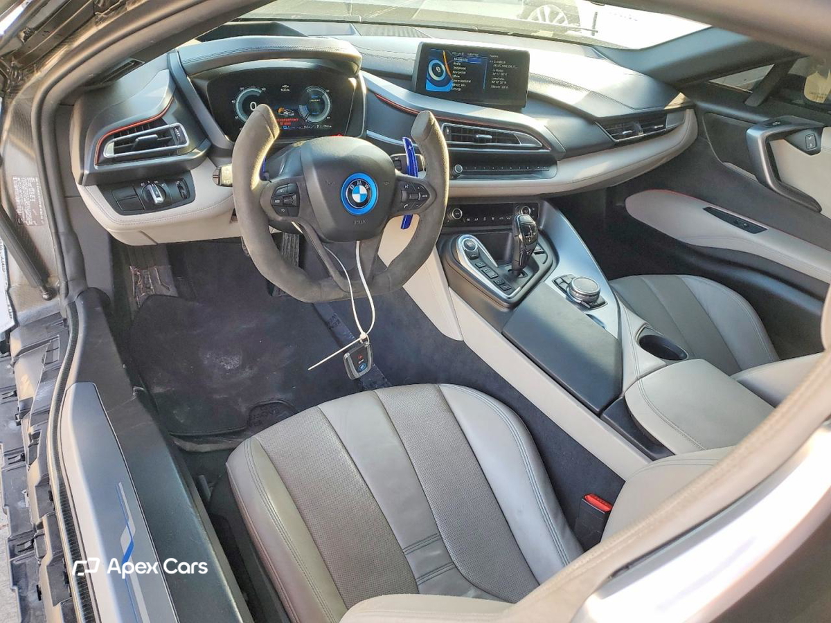 BMW i8 2015