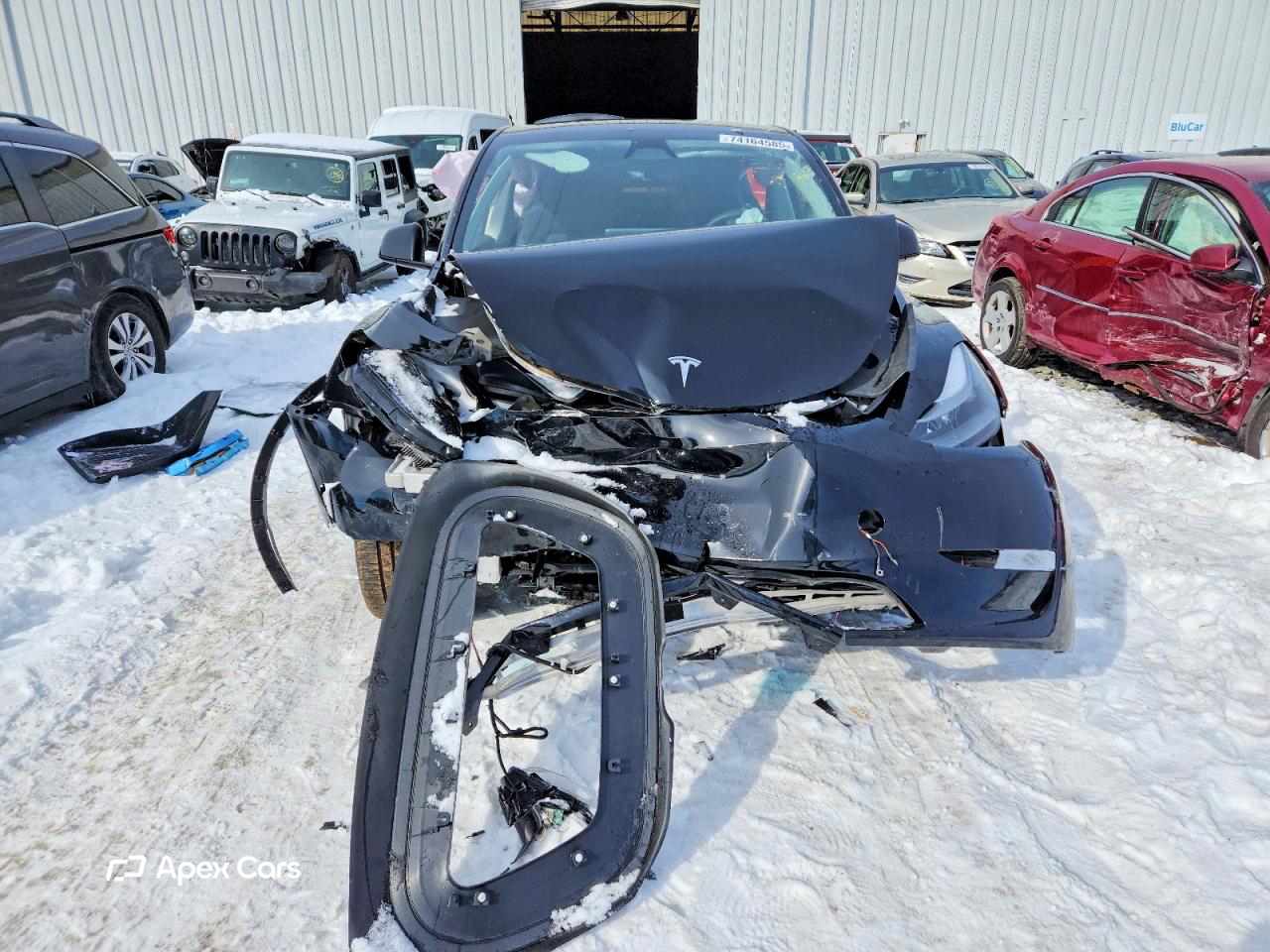 Tesla Model Y 2024