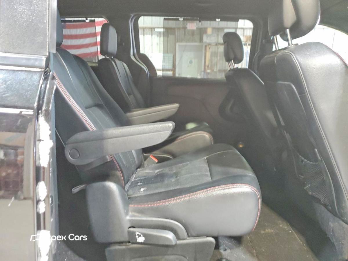 Dodge Caravan 2017