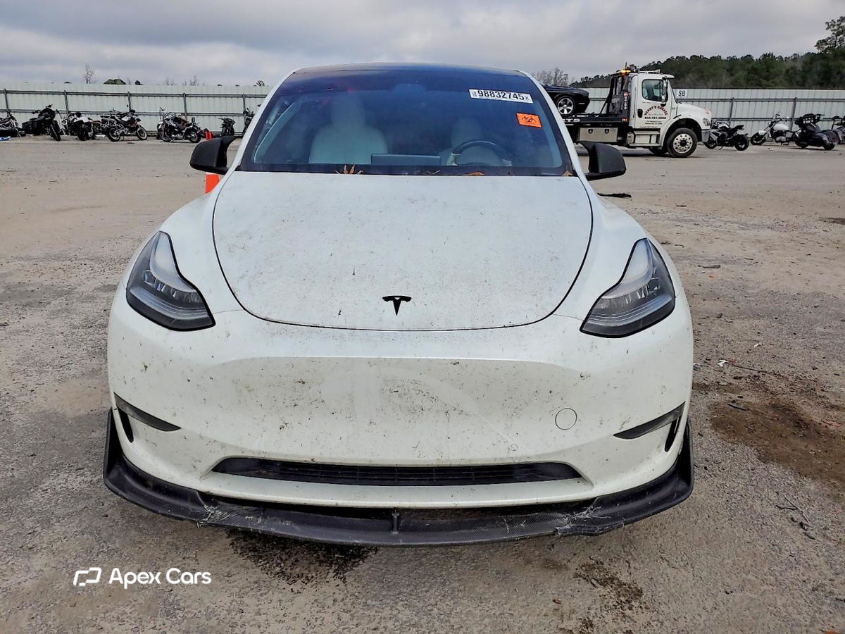 Tesla Model Y 2020