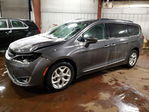 Chrysler Pacifica 2017