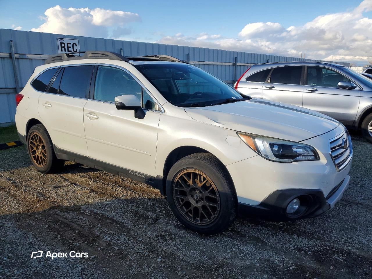 Subaru Outback 2015