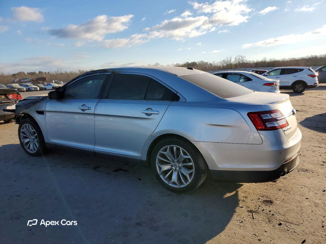Ford Taurus 2016