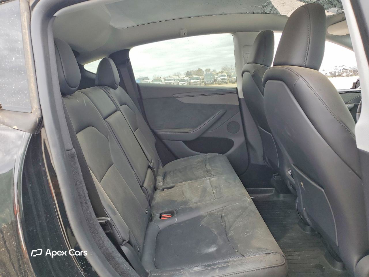Tesla Model Y 2026