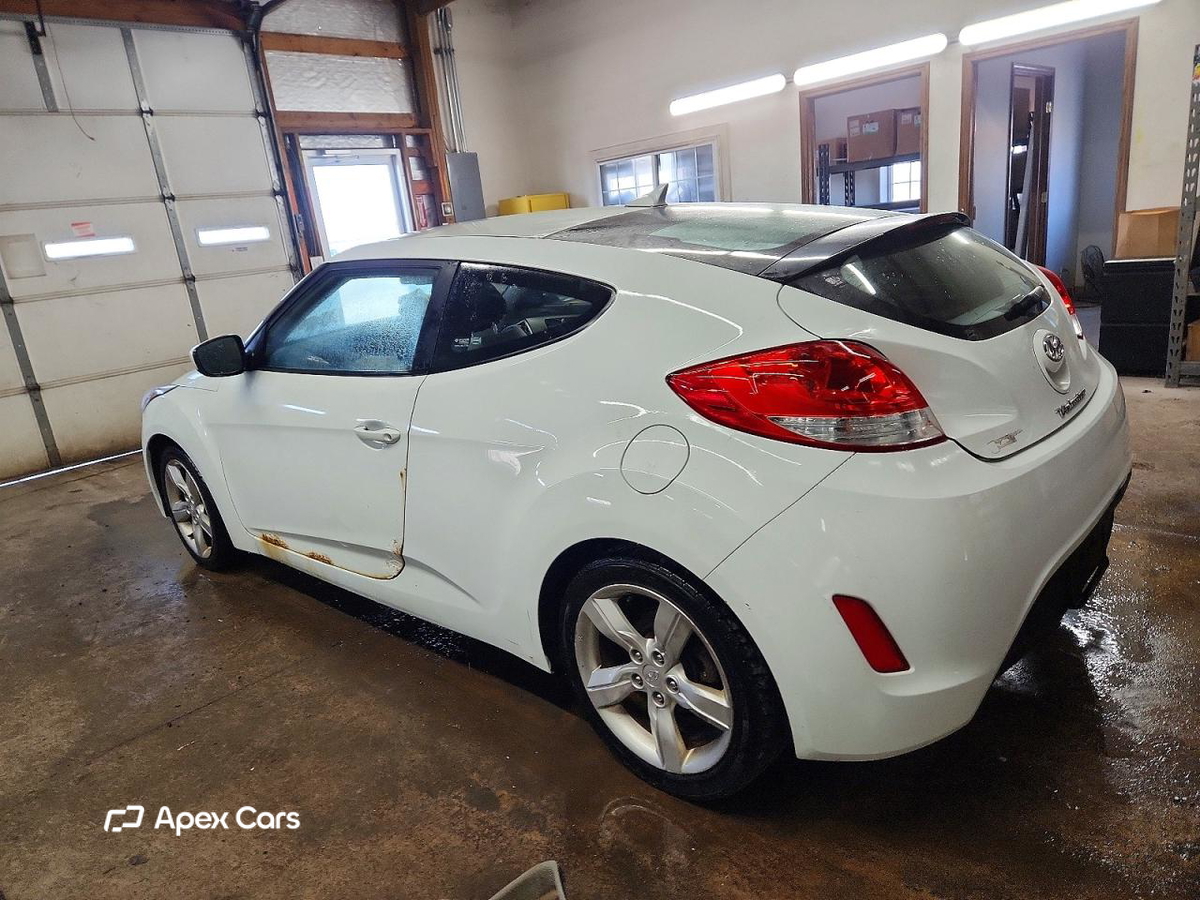 Hyundai Veloster 2013