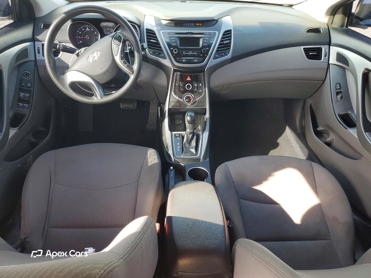 Hyundai Elantra 2015