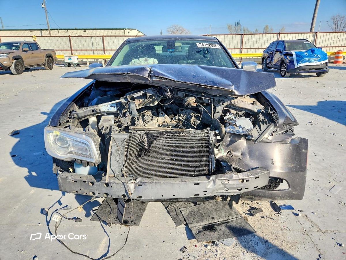Chrysler 300 2019