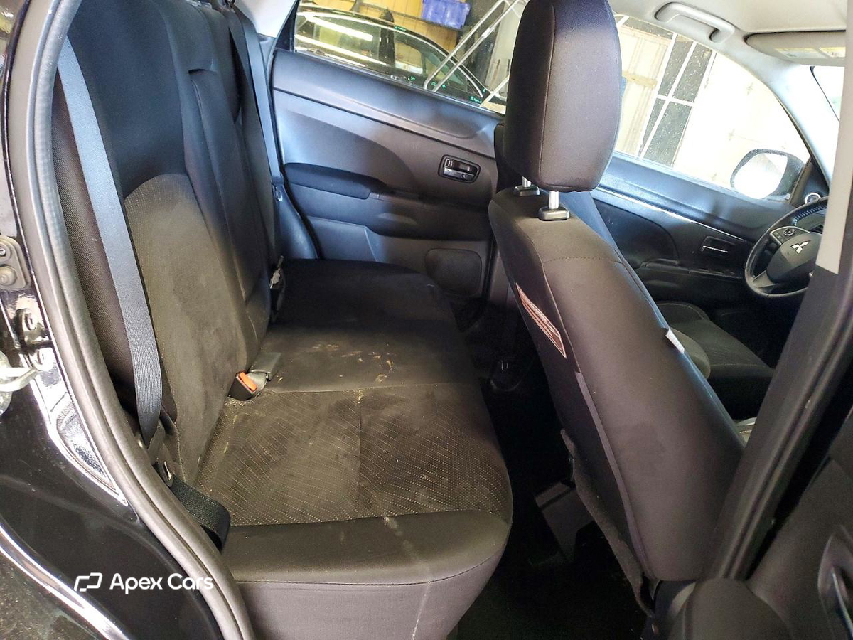 Mitsubishi Outlander 2014