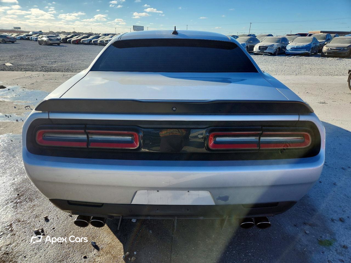 Dodge Challenger 2021