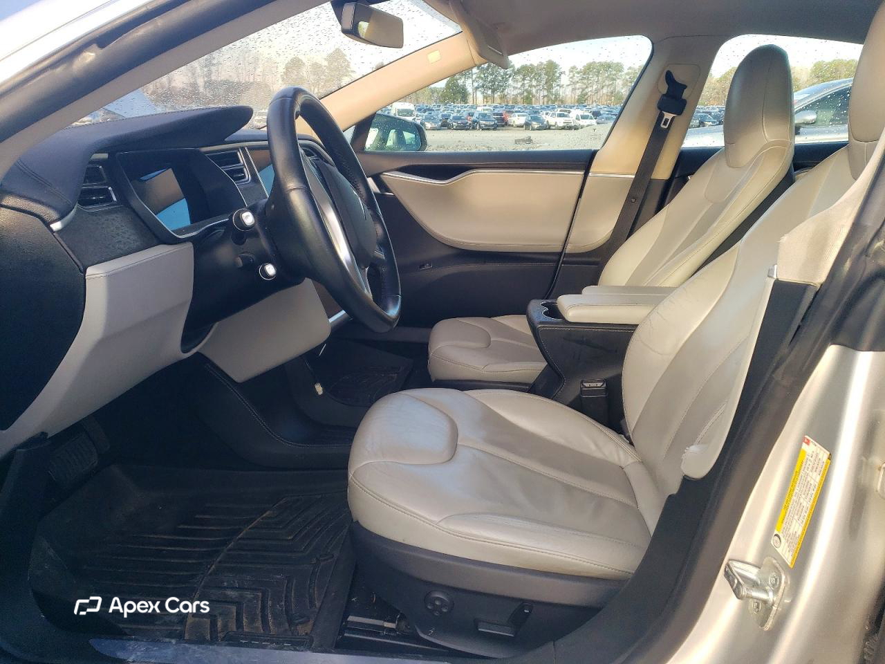 Tesla Model S 2015