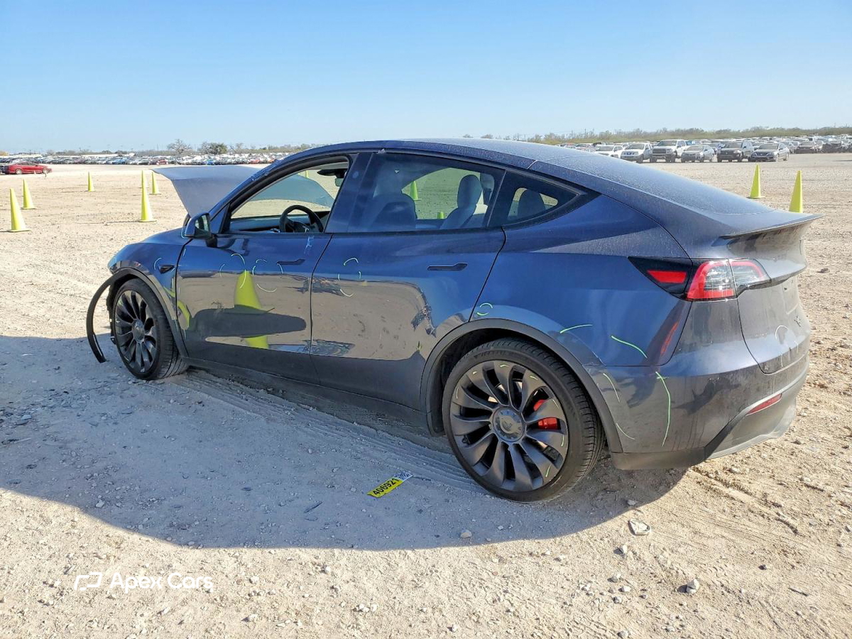 Tesla Model Y 2023