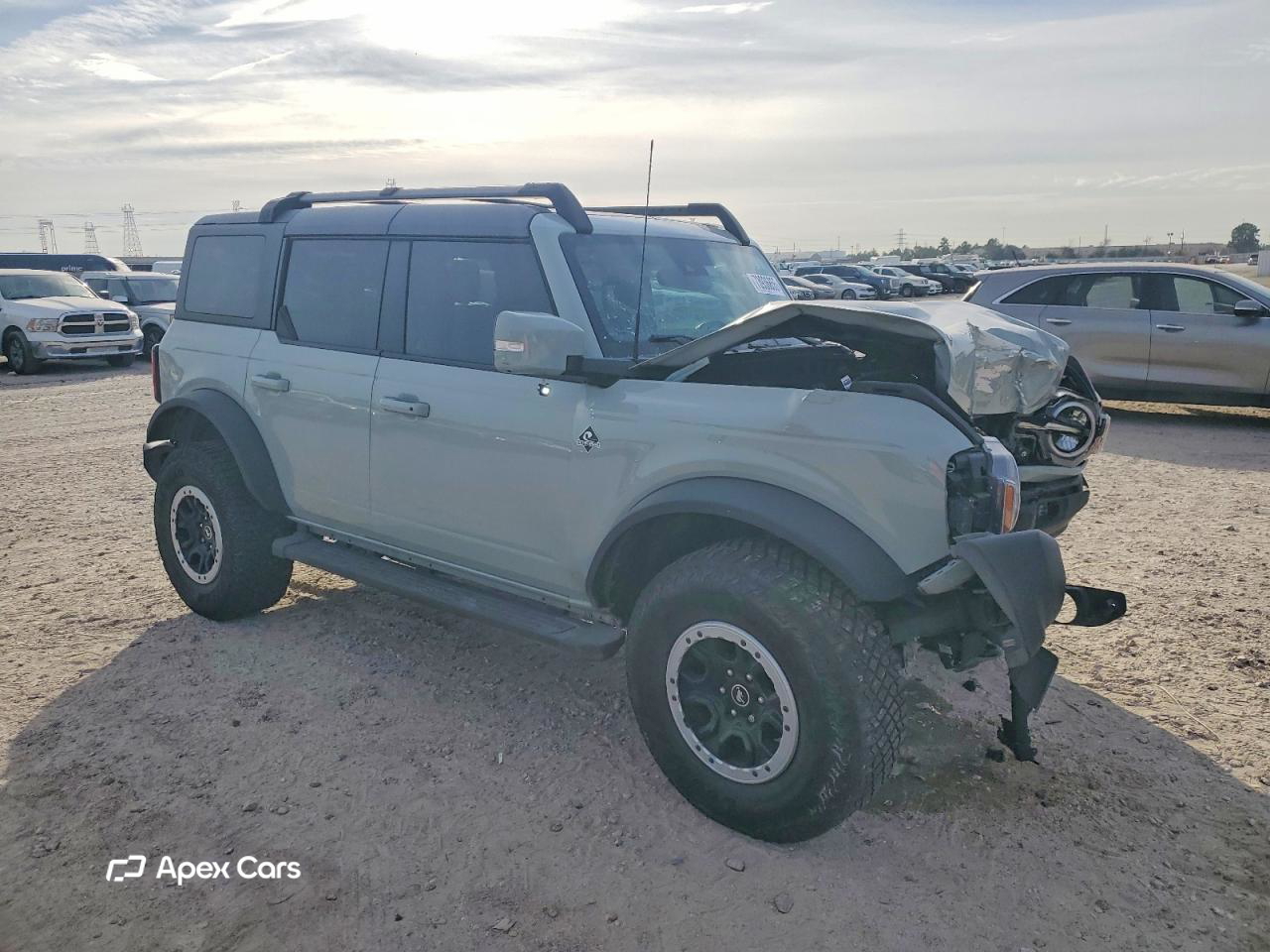 Ford Bronco 2024
