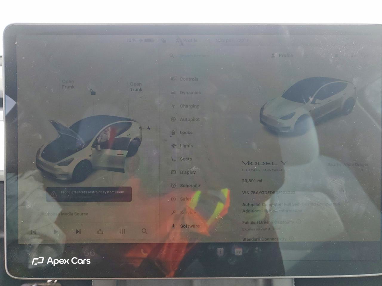 Tesla Model Y 2024