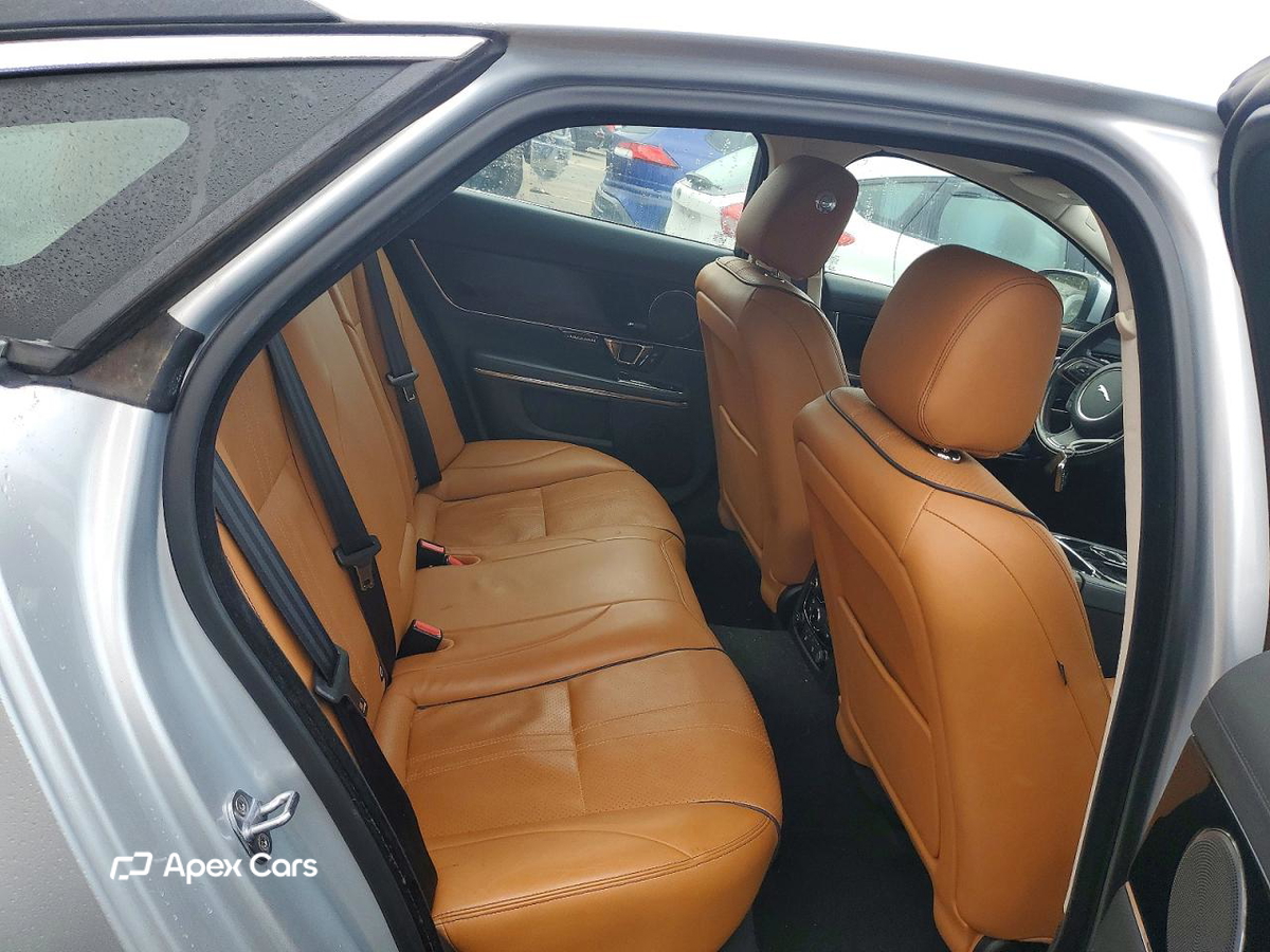Jaguar XJ 2016