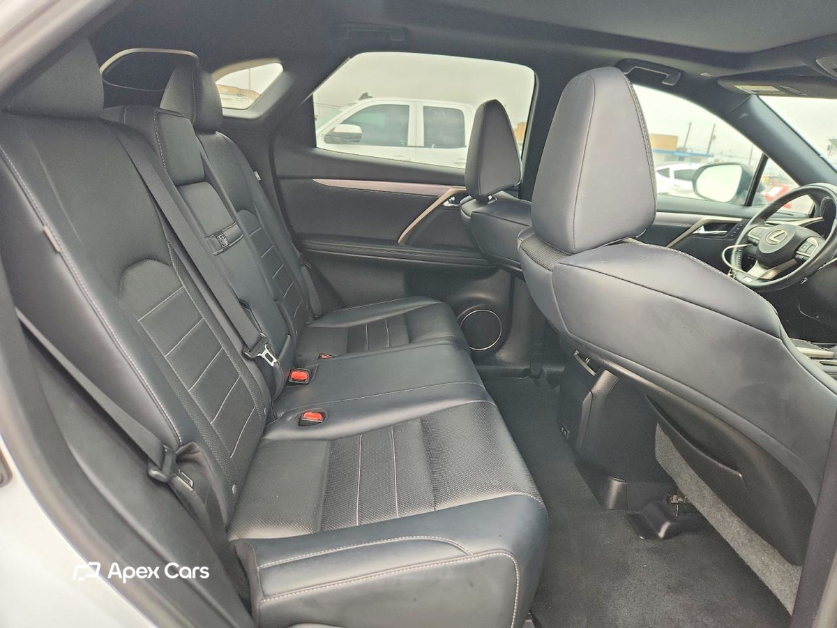 Lexus RX 2021