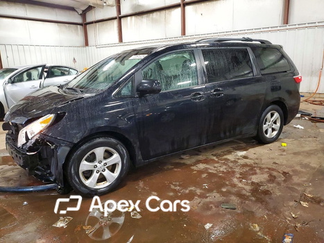 Toyota Sienna 2015 - Image 1 of 13