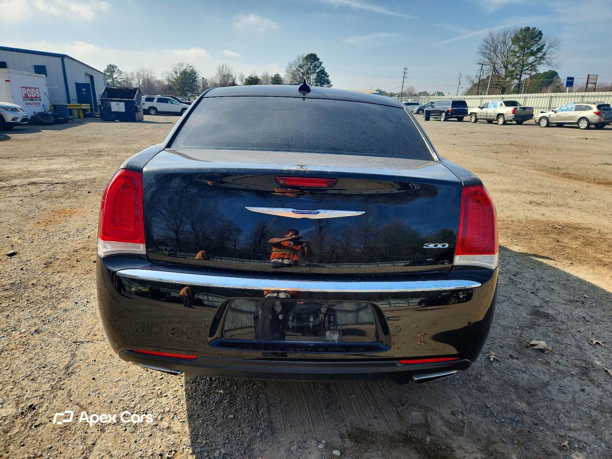 Chrysler 300 2018