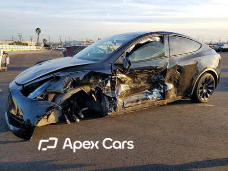 Tesla Model Y 2024 - Image 1 of 14